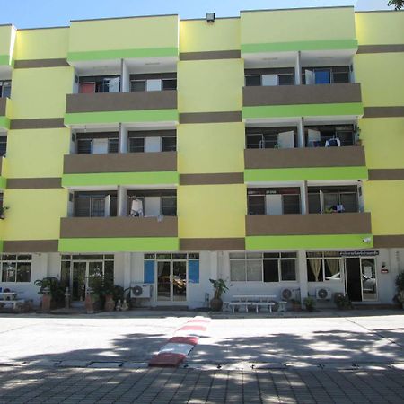 Appartamento Janjao Mansion Bangsaen Esterno foto